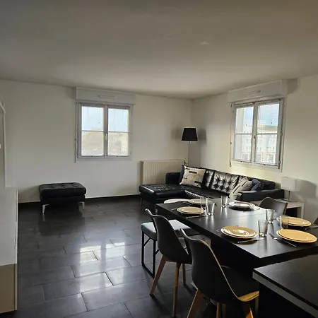 3 Chambres-gare 1 Min-disneyland Paris 6 Min Bussy-Saint-Georges