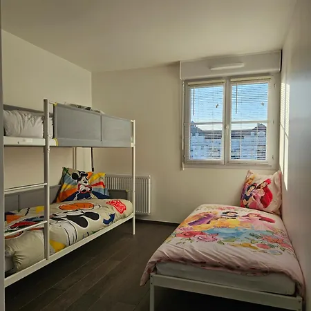 3 Chambres-gare 1 Min-disneyland Paris 6 Min Apartment